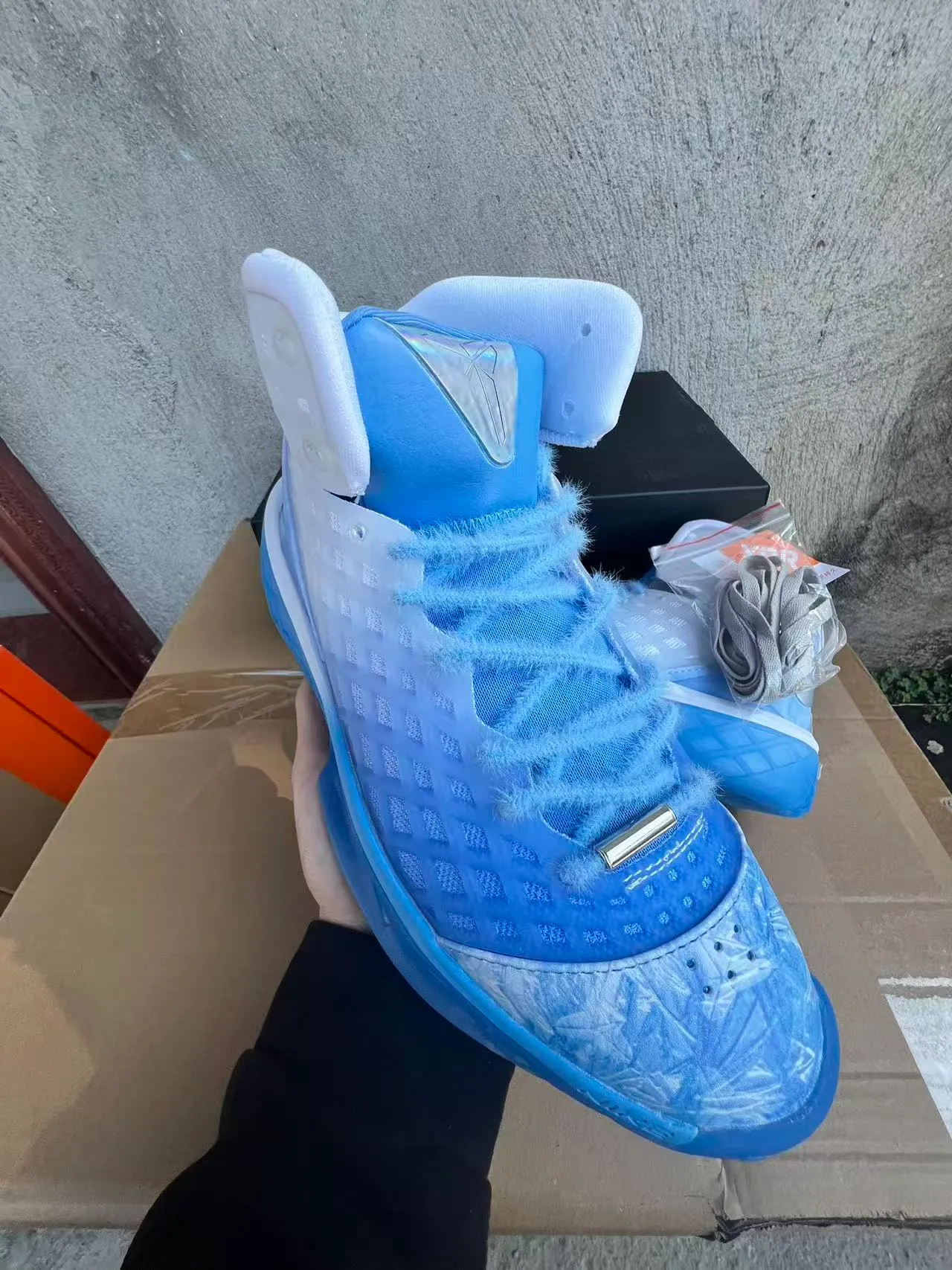 Nike Zapatillas de Baloncesto Azul Blanco Alto con Upper de Cage Translucida 2