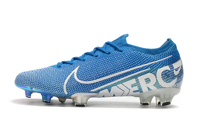 Nike Sapatos de futebol azul e branco de corte baixo com ajuste de meias bota contraforte iridescent holográfico para terreno firme 5
