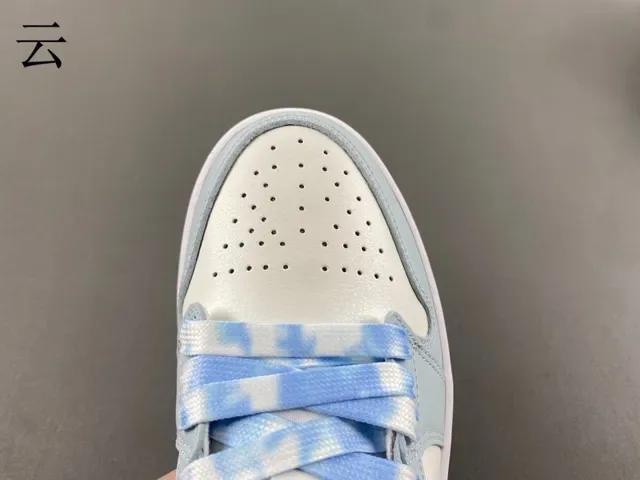 Nike Dunk Low Lifestyle Sneakers Bleu Clair et Crème 5