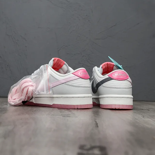 Nike Dunk Low rose blanc chaussures de skate lifestyle 4