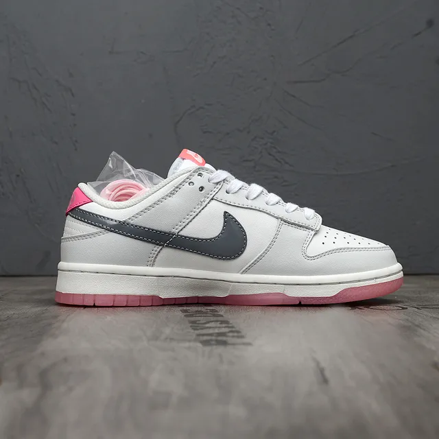 Nike Dunk Low rose blanc chaussures de skate lifestyle 6