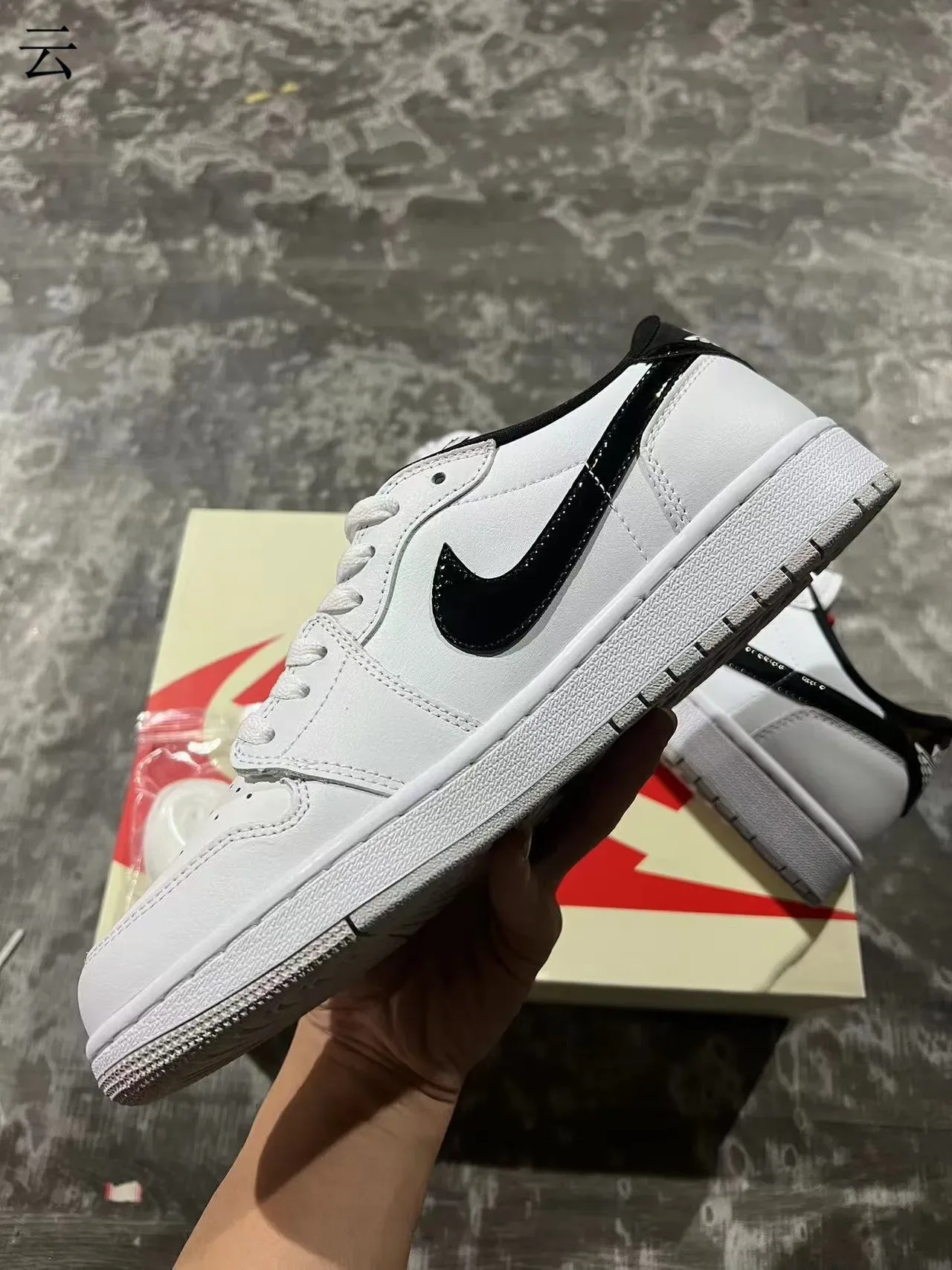 Nike Dunk Low White Black Lifestyle Sneakers 5