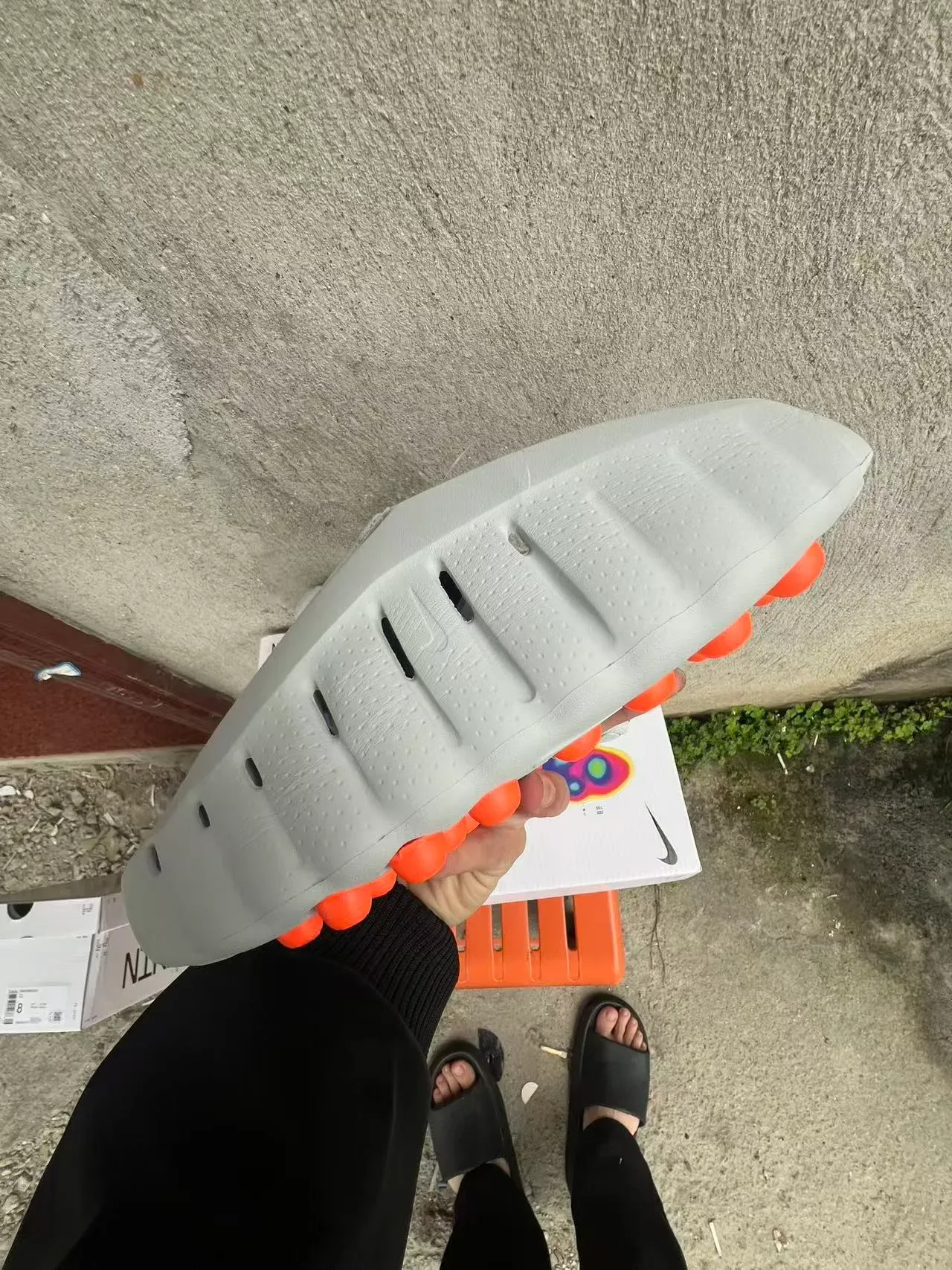 Nike Gray Orange Sculpted Wavy Midsole Pod Outsole Sneakers 5