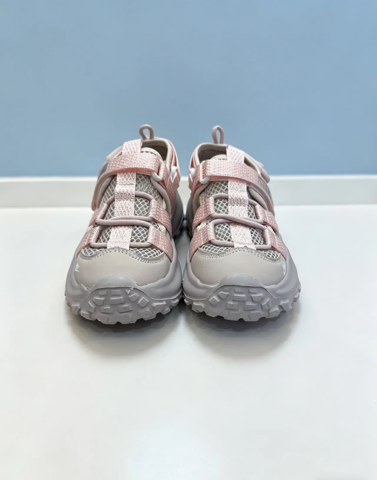 Nike Gray Pink Chunky Platform Sole Multi-Strap Velcro Closure Casual Sandals 8