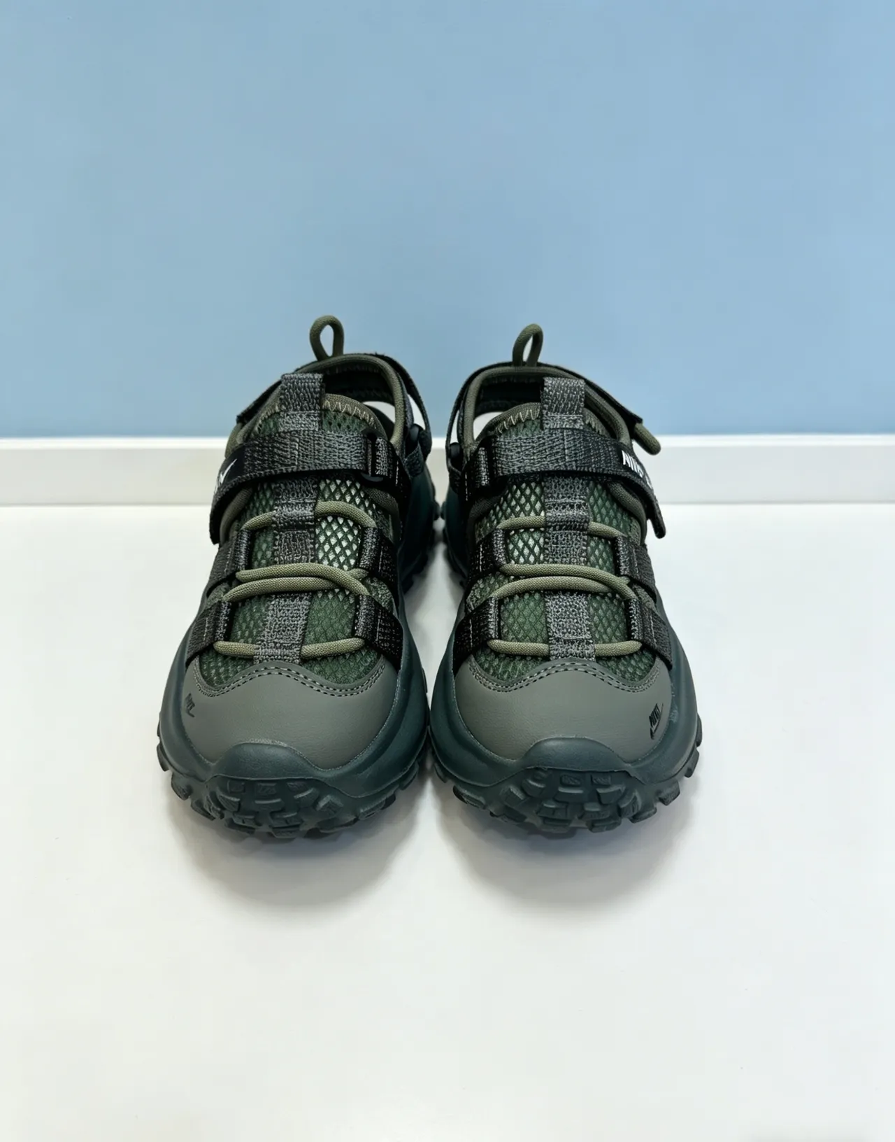 Nike Gray Pink Chunky Platform Sole Multi-Strap Velcro Closure Casual Sandals 14