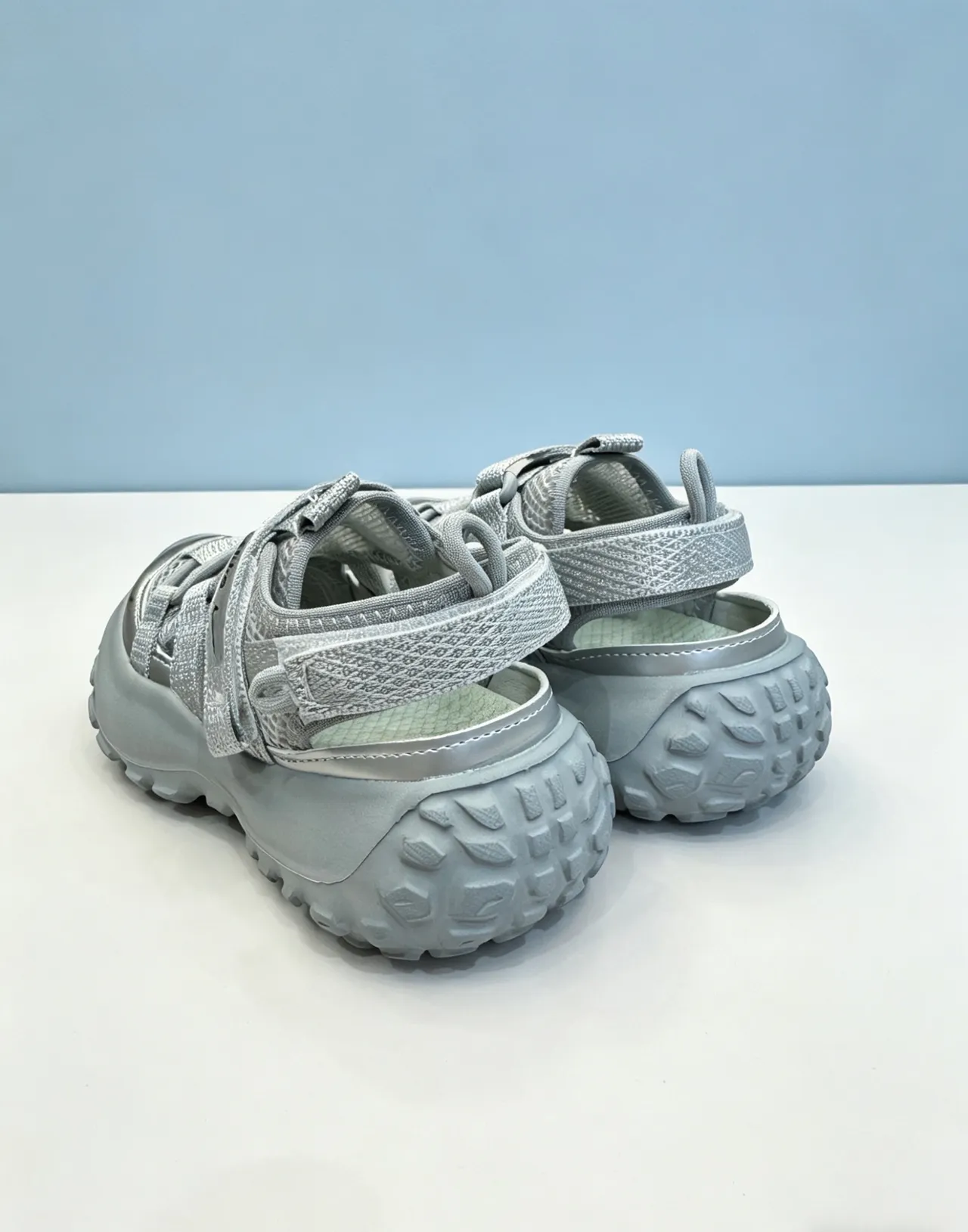 Nike Gray Pink Chunky Platform Sole Multi-Strap Velcro Closure Casual Sandals 23
