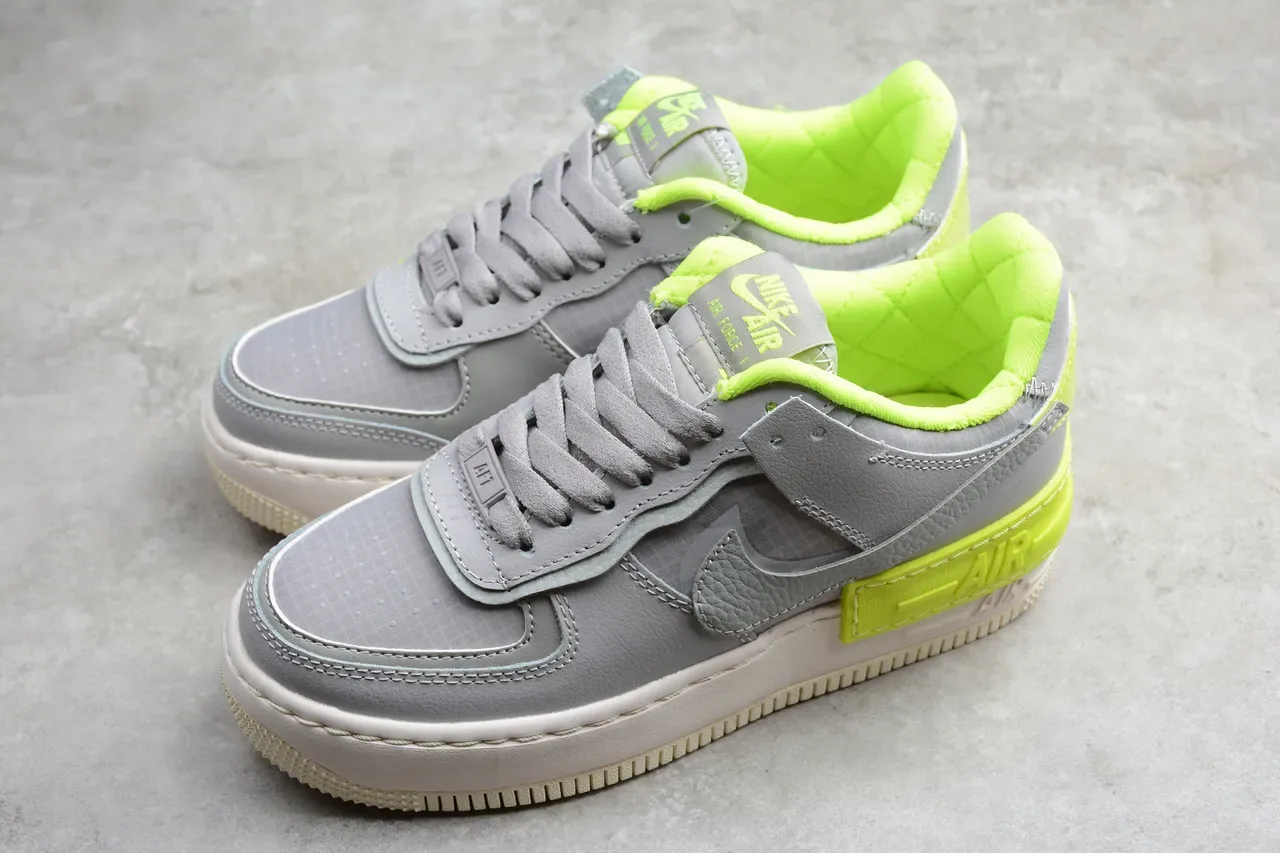 Nike Gray Yellow Low-Top Platform Sole Lifestyle Sneakers 10