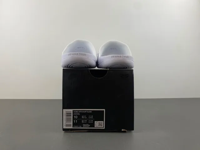 Nike Kobe Slide 白色纹理带拖鞋 12