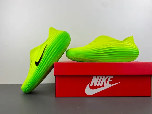 Nike Mayfly Run Neon Lime Green Molded Foam Clog 12