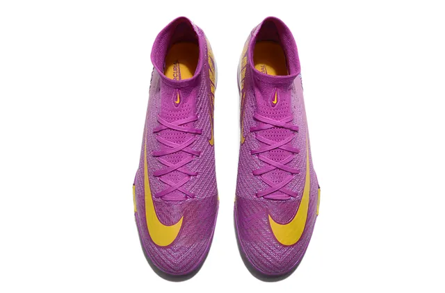 Nike Mercurial Purple Yellow High-Top Flyknit Construction Chaussures de football turf avec upper iridescent gradient 2