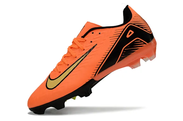 Nike Chaussures de Football Orange Noir Low-Cut Upper Synthétique pour Terrain Firme 3