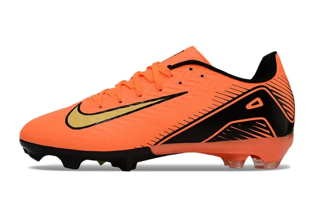 Nike Chaussures de Football Orange Noir Low-Cut Upper Synthétique pour Terrain Firme 7