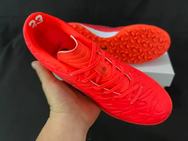 Nike zapatos de fútbol indoor naranja y negro con parte superior sintética moldeada y superposición de patrón de ola texturizado 5