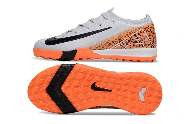 Nike Chaussures de football turf avec empeigne tricotée orange gris et lacets asymétriques 3