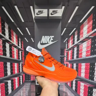 Tênis de Basquete Nike Alta com Upper em Malha Laranja e Prata