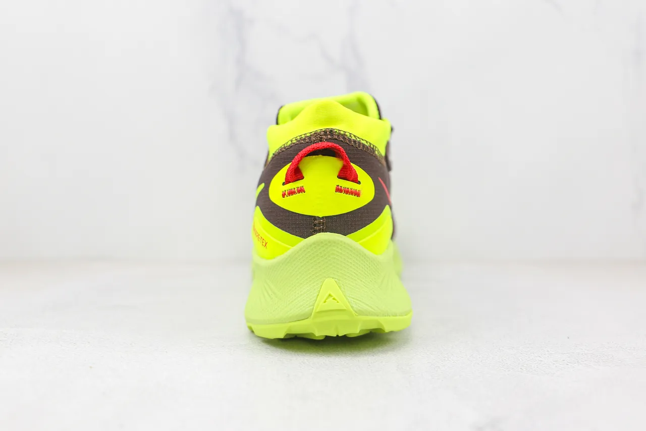 Nike Pegasus Trail 4 GORE-TEX Zapatillas de correr Marrón y Amarillo Neón 9