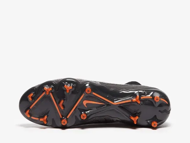 Nike Phantom GT Black Orange हाई-कट सॉक-फिट अपर फर्म-ग्राउंड सोकर जुতো 4