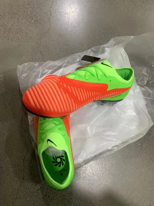 Nike Phantom GT Vert Rouge partie supérieure en tricot lacets asymétriques terrain ferme chaussures de football 9