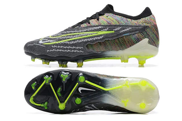 Nike Phantom GT 多彩霓虹绿 硬地足球鞋 9