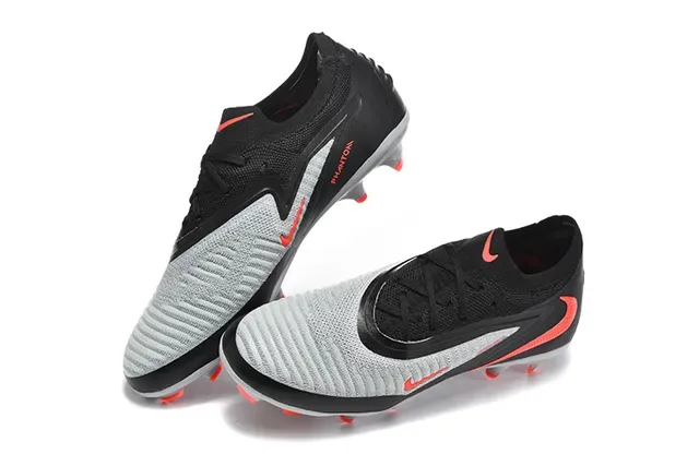 Nike Phantom GT 黑色灰色橙色碎地足球鞋 3