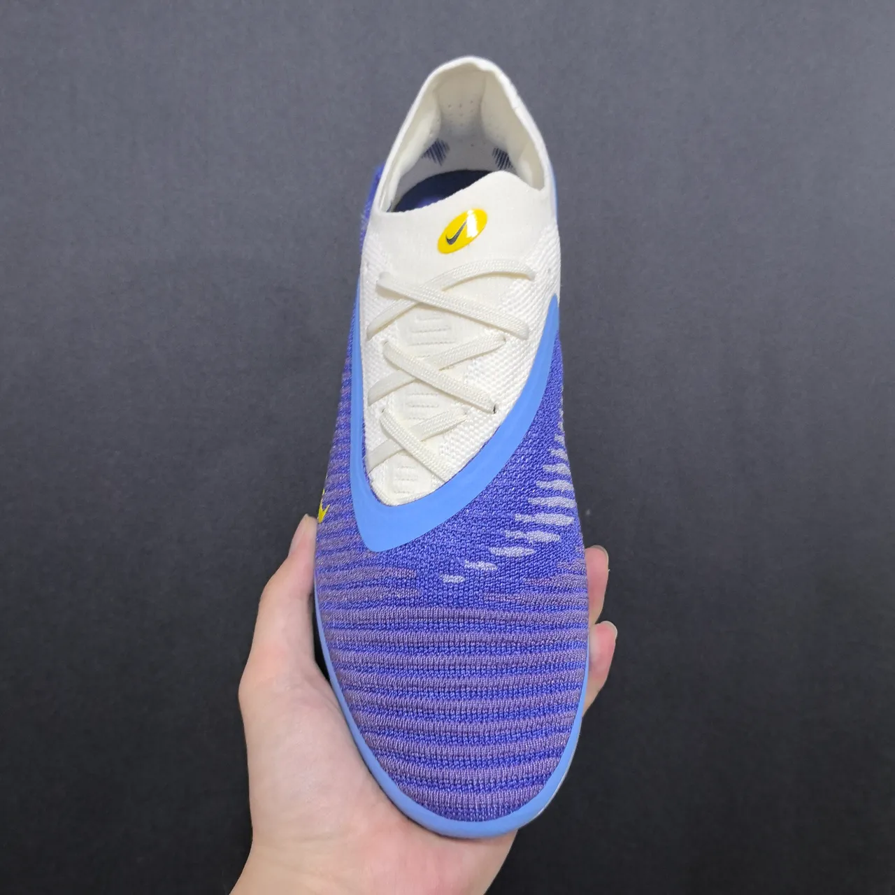 Nike Phantom GT Branco Roxo Parte superior de knit Assimétrico Cordões Solo Firme Sapatos de Futebol 2