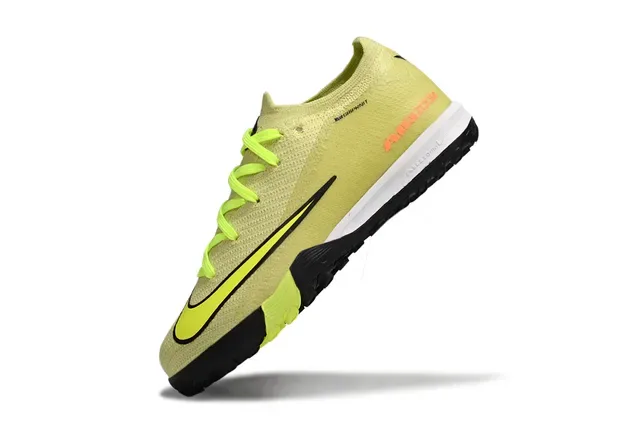 Nike Phantom GT Yellow Black Knit Upper Low-Cut Collar Turf Soccer Shoes 2