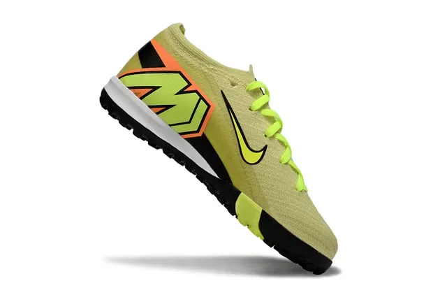 Nike Phantom GT Yellow Black Knit Upper Low-Cut Collar Turf Soccer Shoes 4