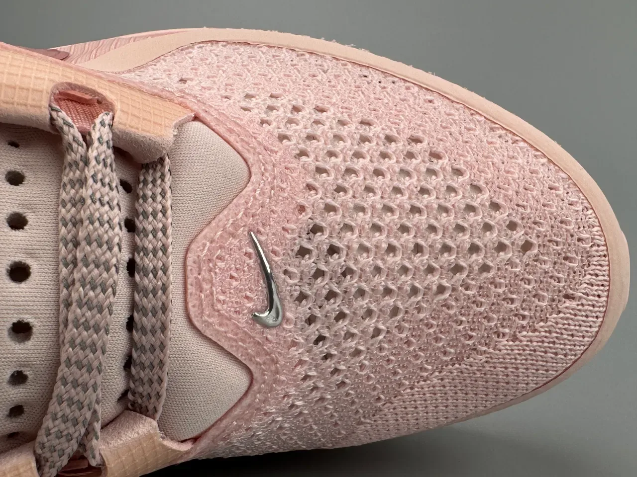 Nike Pink Gray Engineered Mesh Upper Visible Air Zoom Unit Running Shoes 2