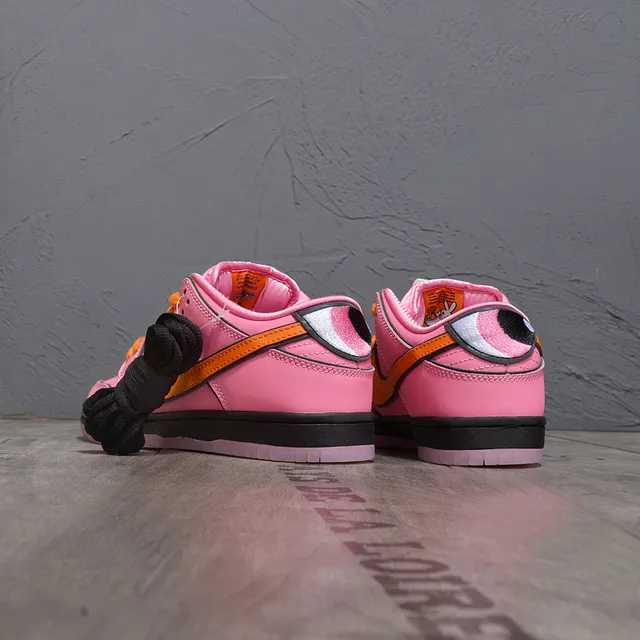 Nike Chaussures de Skate Low-Top Perforées à l'orteil en Rose Orange 4