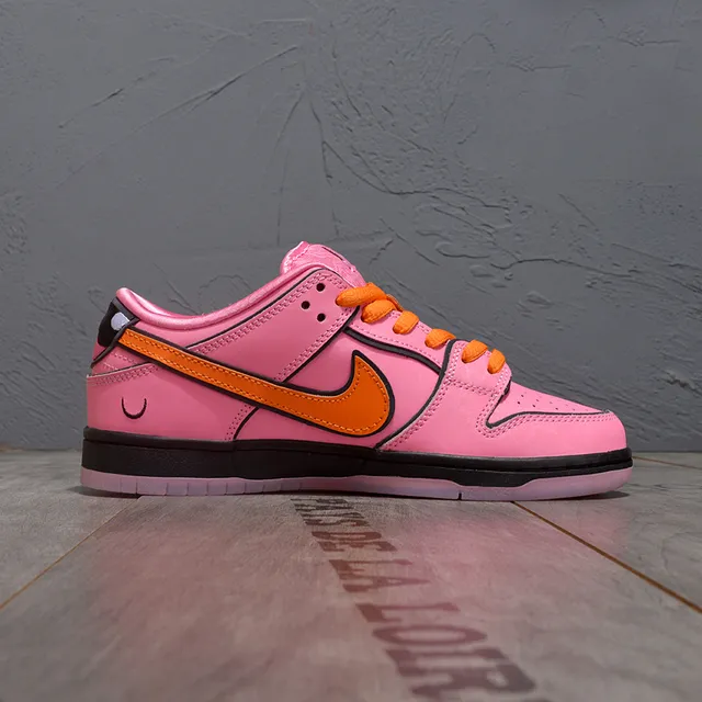 Nike Chaussures de Skate Low-Top Perforées à l'orteil en Rose Orange 6