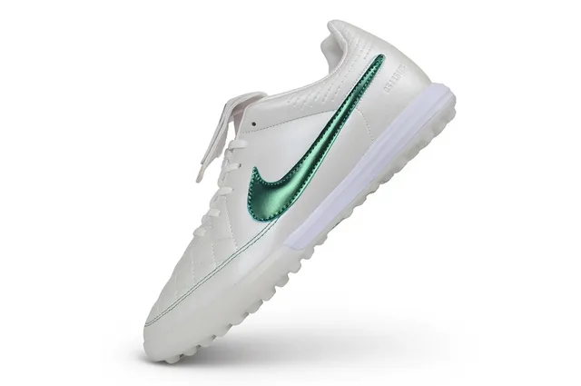 Nike Tiempo Legend White Green Quilted Leather Upper Metallic Swoosh Turf Soccer Shoes 3