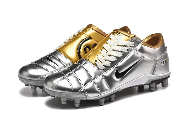 Nike Total 90 III Plata y Oro Metálico Zapatos de fútbol para terreno firme 8