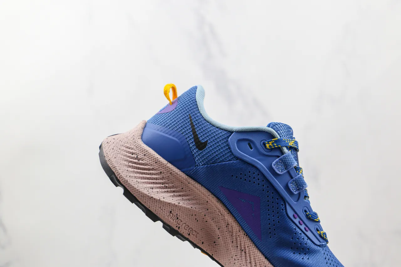Nike Trail नीला भूरा इंजीनियर मेश ऊपरी स्पेकल्ड फोम मिडसोल रनिंग जूते 6