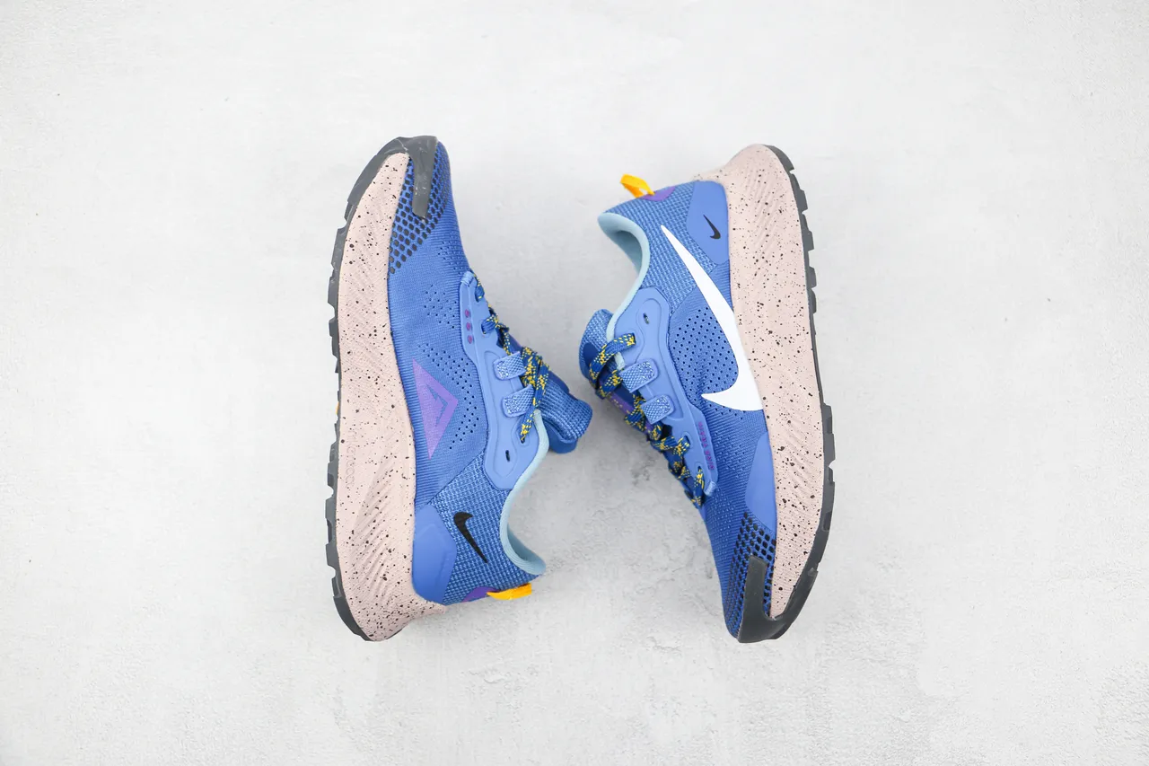 Nike Trail नीला भूरा इंजीनियर मेश ऊपरी स्पेकल्ड फोम मिडसोल रनिंग जूते 9