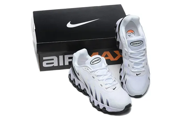 Nike Sneakers Blancs Noirs Avec Upper En Mesh Et Rayures Synthétiques 2