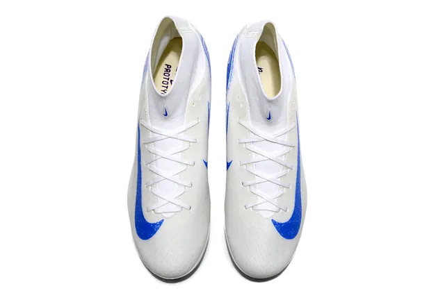 Nike Blanc Bleu Haut-Coupé Tricot Supérieur Lacets Asymétriques Terrain Ferme Chaussures de Football 2