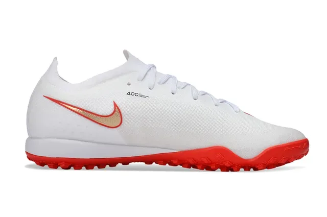 Nike Chaussures de Football Blancs et Rouges Low-Cut Knit Upper pour Turf 6