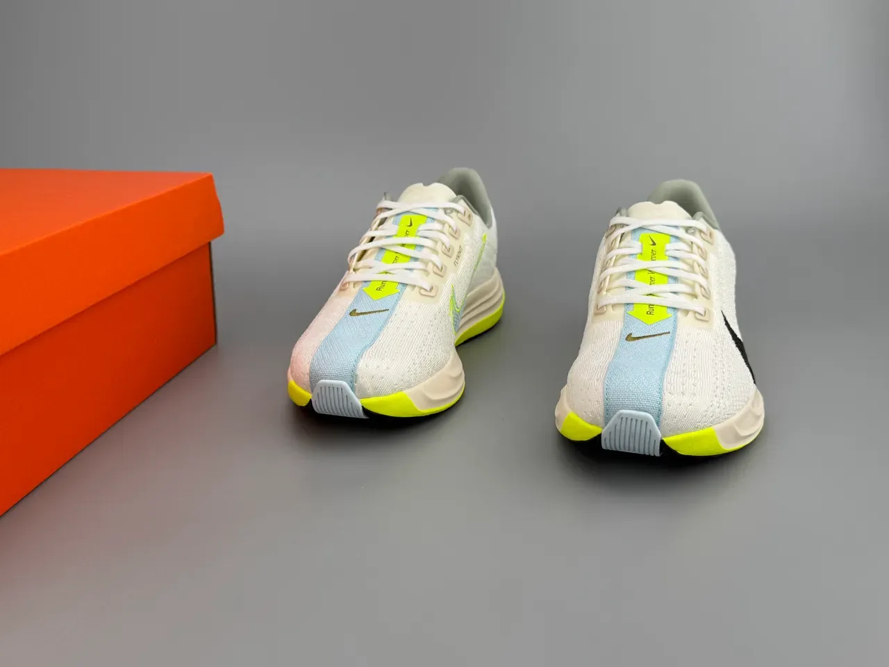 Nike White Yellow Knit Upper ZoomX Midsole Running Shoes 3