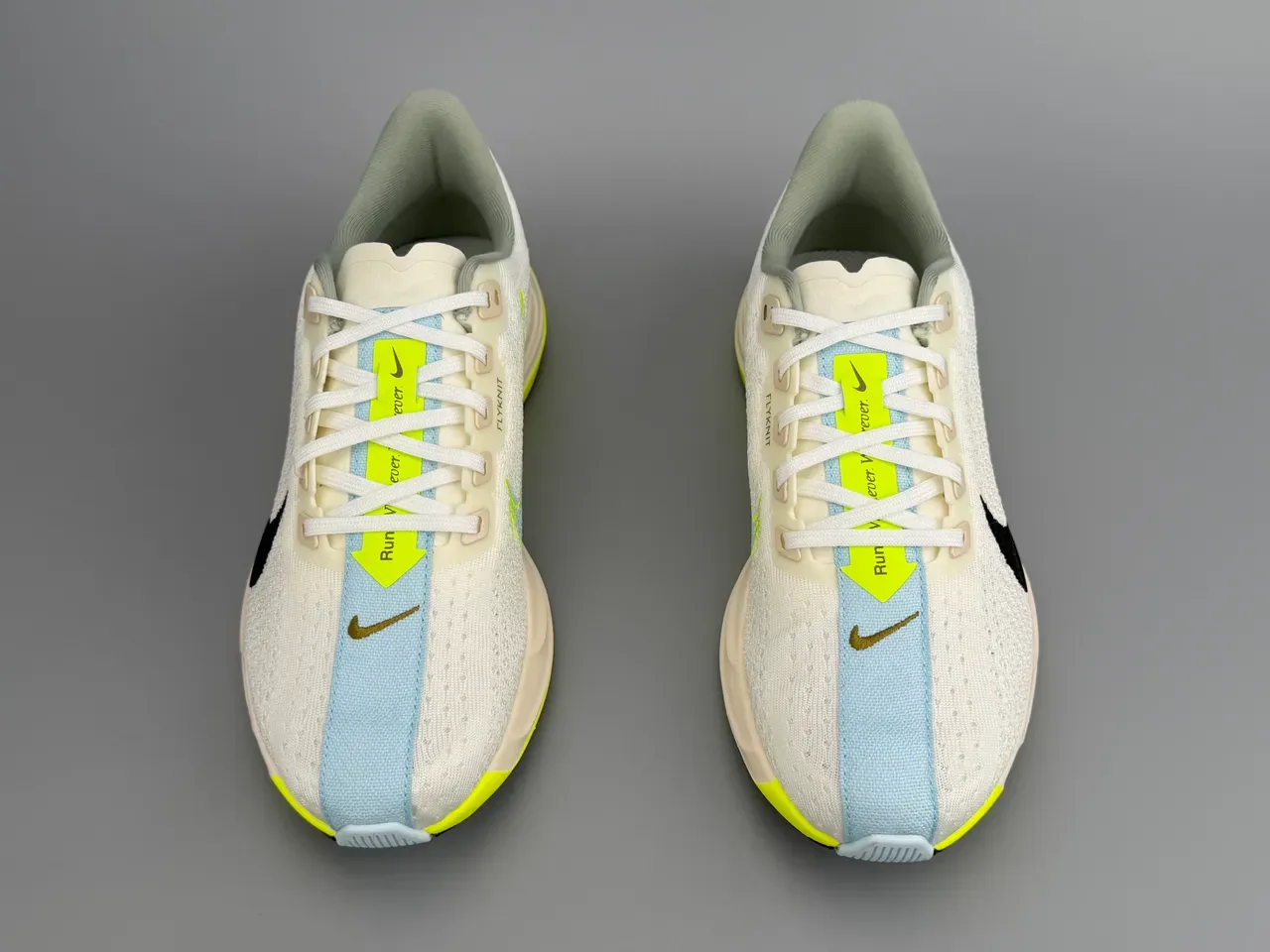 Nike White Yellow Knit Upper ZoomX Midsole Running Shoes 9