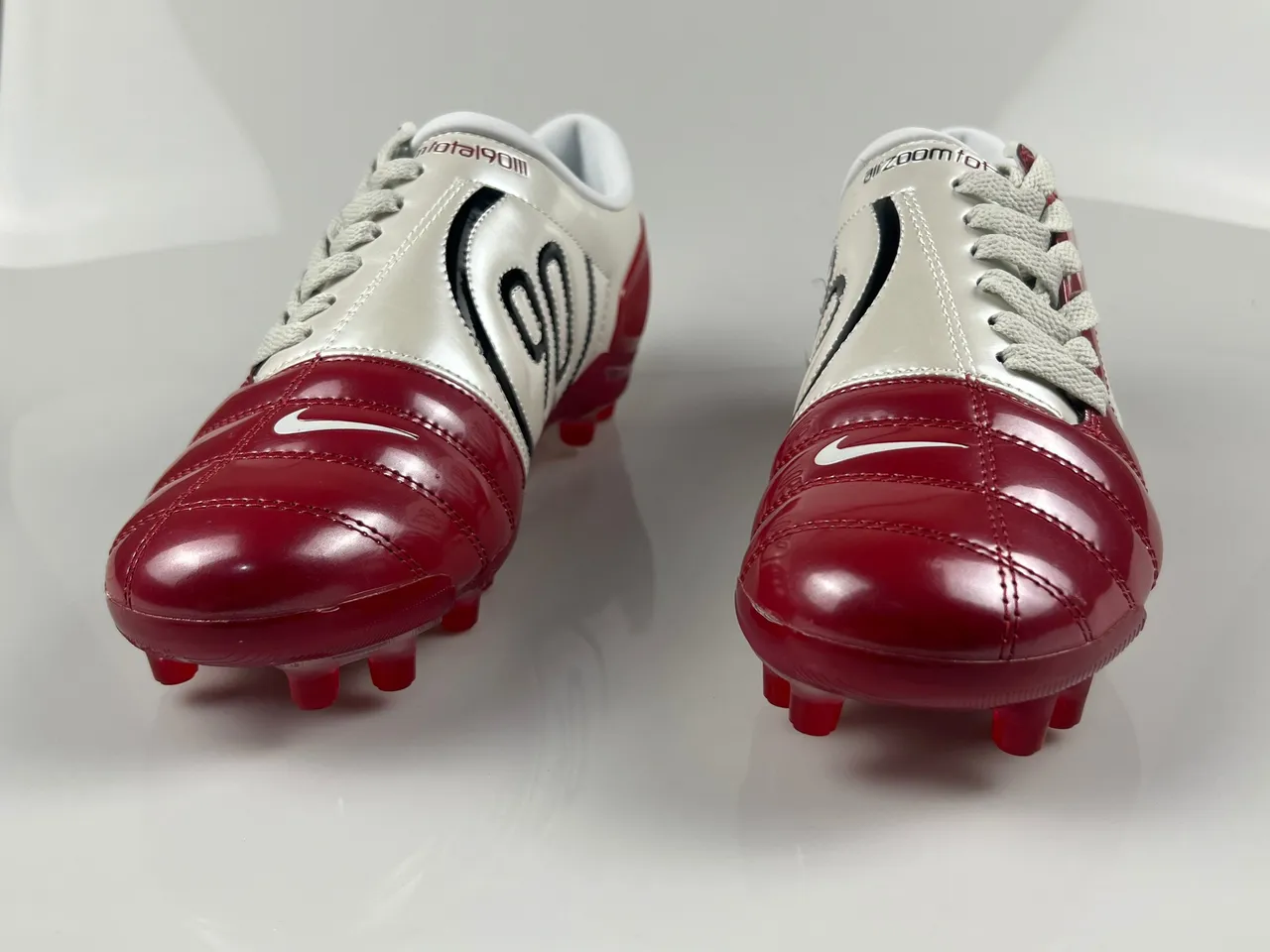 Nike Zoom Air लाल चमकदार फर्म-ग्राउंड फुटबॉल जूते 10