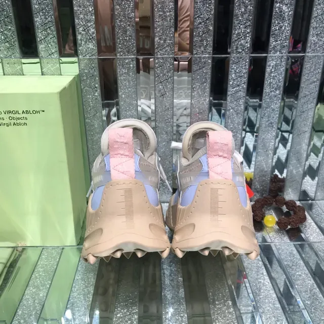 Off-White Beige Blue Industrial Runner Silhouette Tênis chunky com upper de malha e neoprene em camadas 4