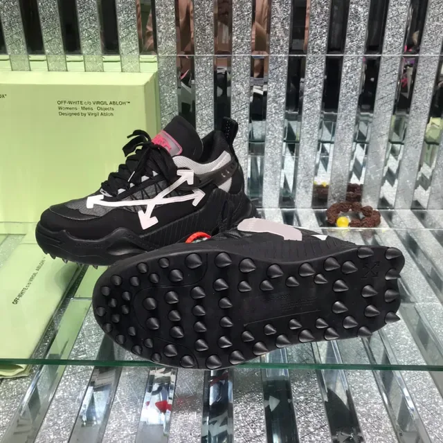 Off-White Black Industrial Design Arrow Logo Chunky Sneakers 2
