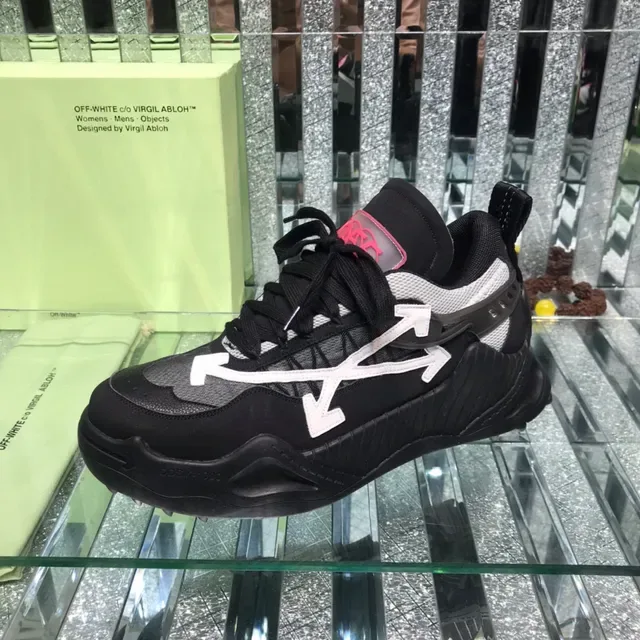 Off-White Black Industrial Design Arrow Logo Chunky Sneakers 4