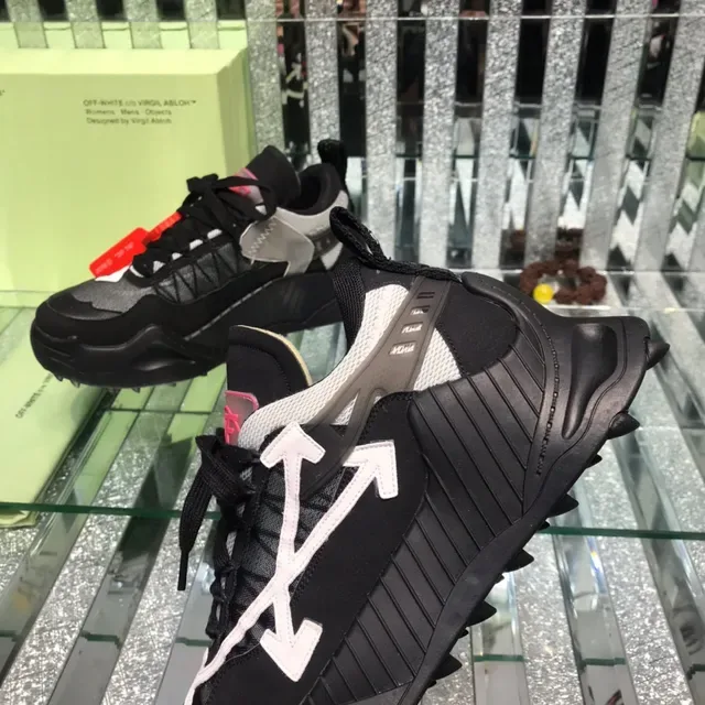 Off-White Black Industrial Design Arrow Logo Chunky Sneakers 5