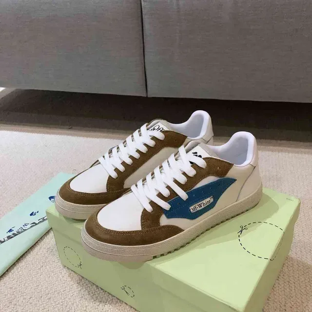 Off-White Couple Fund বেইজ লো-টপ কাপসোল লাইফস্টাইল স্নিকার্স 3