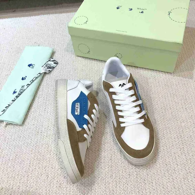 Off-White Couple Fund বেইজ লো-টপ কাপসোল লাইফস্টাইল স্নিকার্স 5