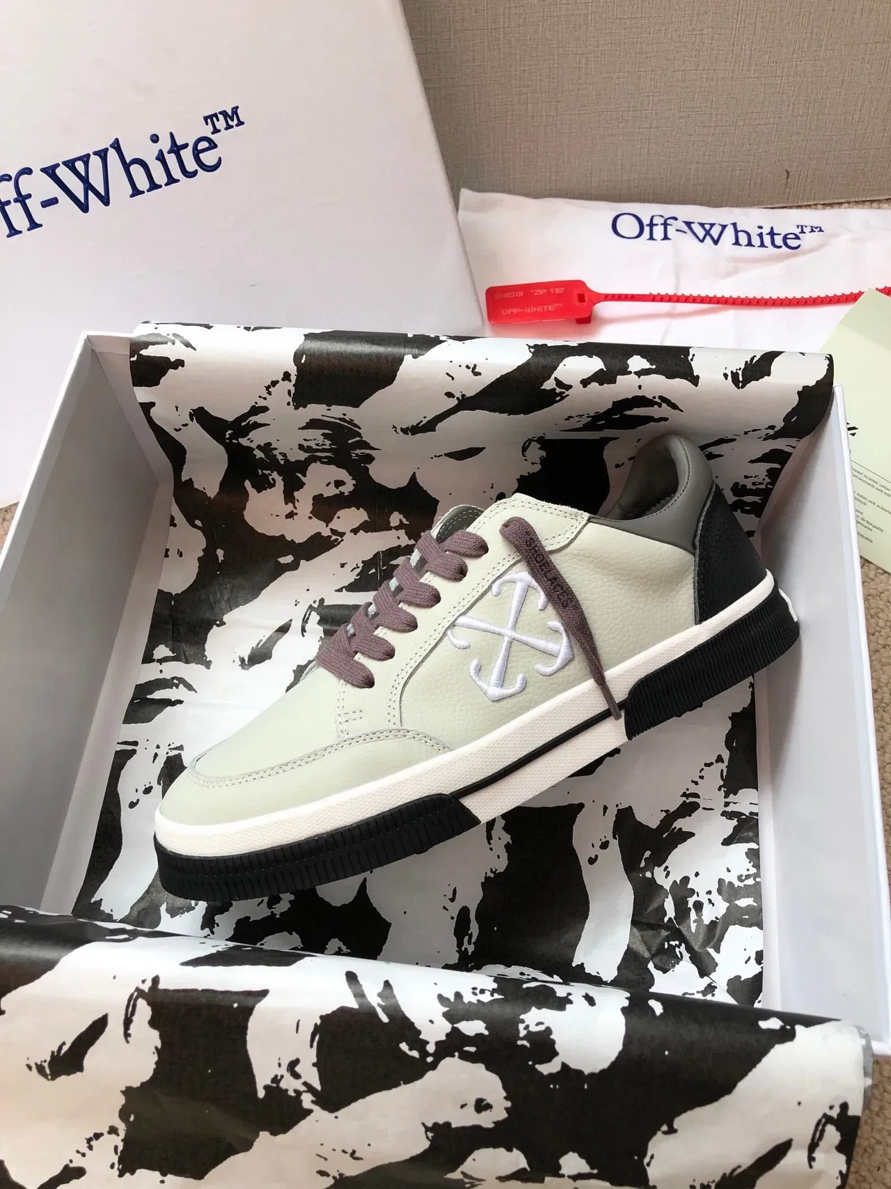 Off-White Industrial Beige Gray Low-Top Cuir Panneau Lifestyle Baskets 4