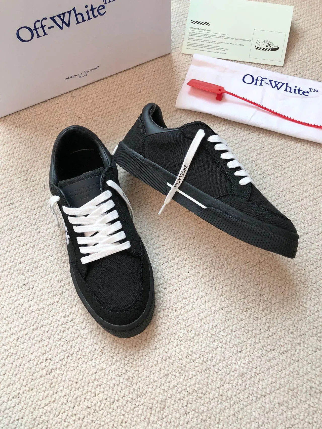 Off-White ستايل صناعي أسود وأبيض قماش لايف ستايل سنيكرز 5
