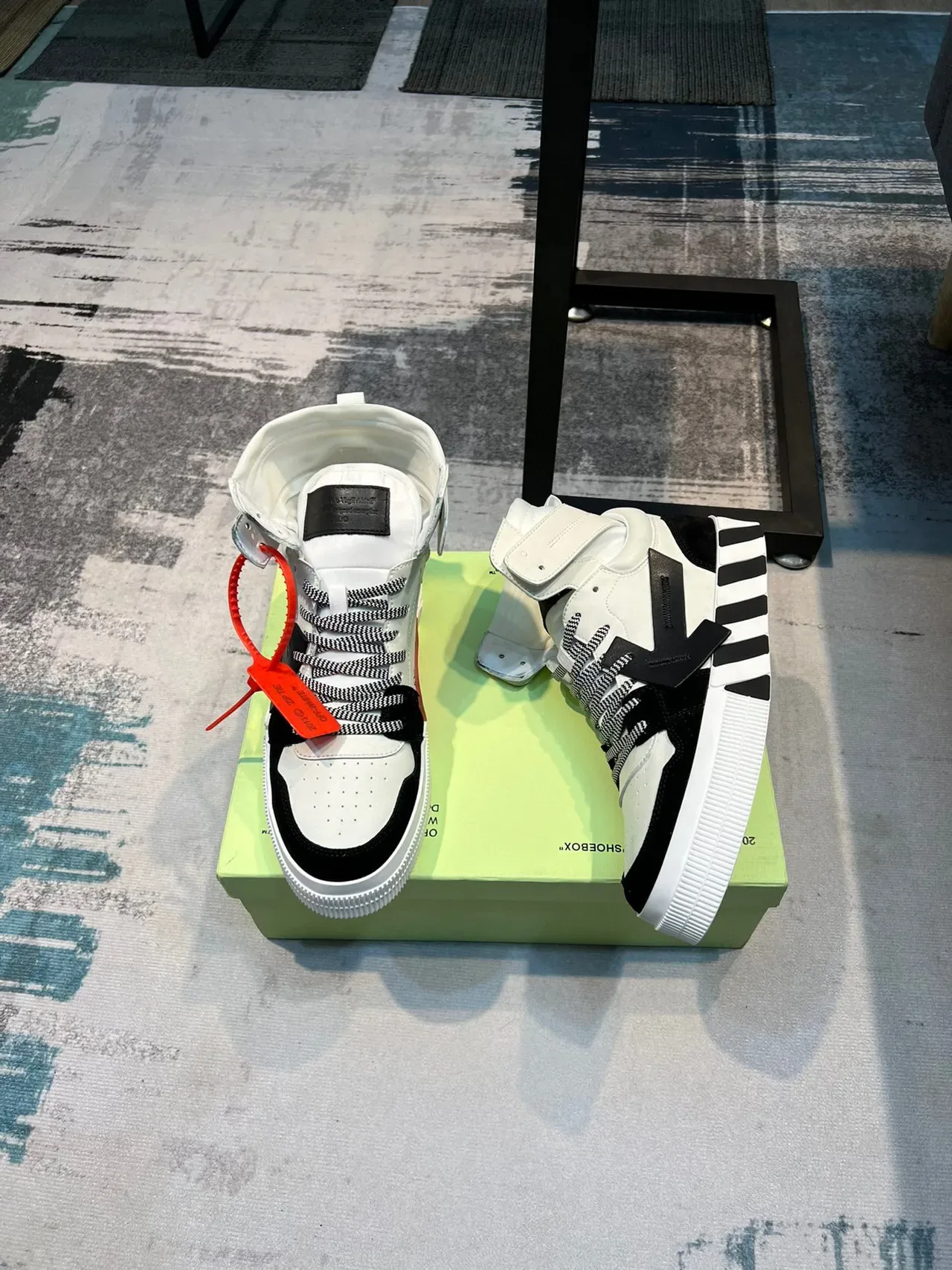 Off-White The Ten हाई-टॉप लाइफस्टाइल स्नीकर 4