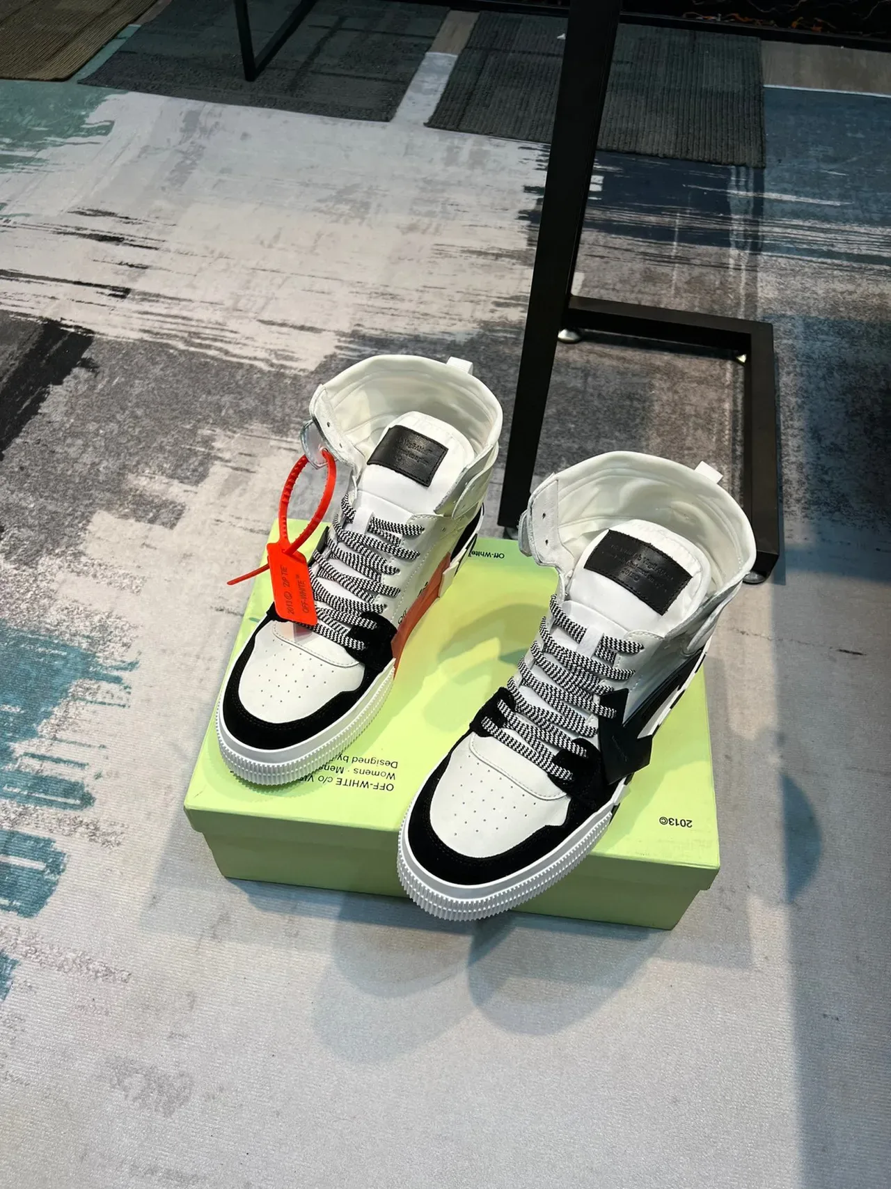 Off-White The Ten हाई-टॉप लाइफस्टाइल स्नीकर 5